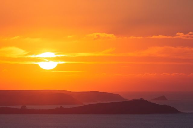 We've been blessed with fantastic weather over the past week with some incredible sunsets like this one. ⁠
⁠
Would you like the opportunity to experience a sunset from our terrace first hand? Why not head over to our website and enter our Win a stay competition. Click the link in the bio.⁠
⁠
Entries close tomorrow and the winner will be announced Tuesday 5th April.⁠
⁠
Good luck.⁠
⁠
⁠
⁠
#staywithus #visitus #lovecornwall #stayhere  #escapetheeveryday #cornwall #lewinnicklodge #newquay  #win #lewinnicksunset